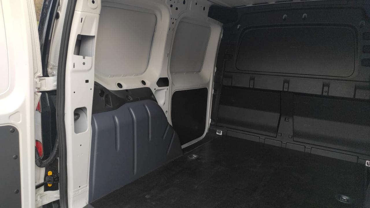 VOLKSWAGEN CADDY 2.0 TDI 102CV AUTOCARRO 2 POSTI