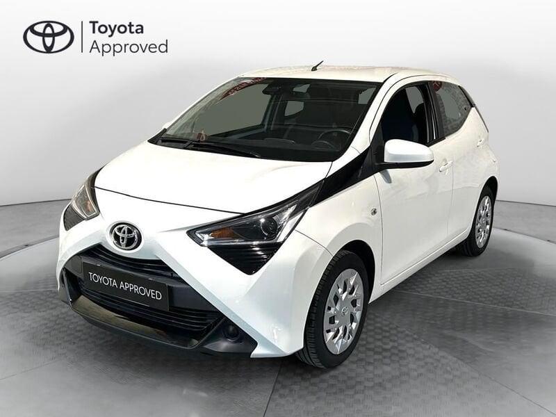 Toyota Aygo Connect 1.0 VVT-i 72 CV 5 porte x-play