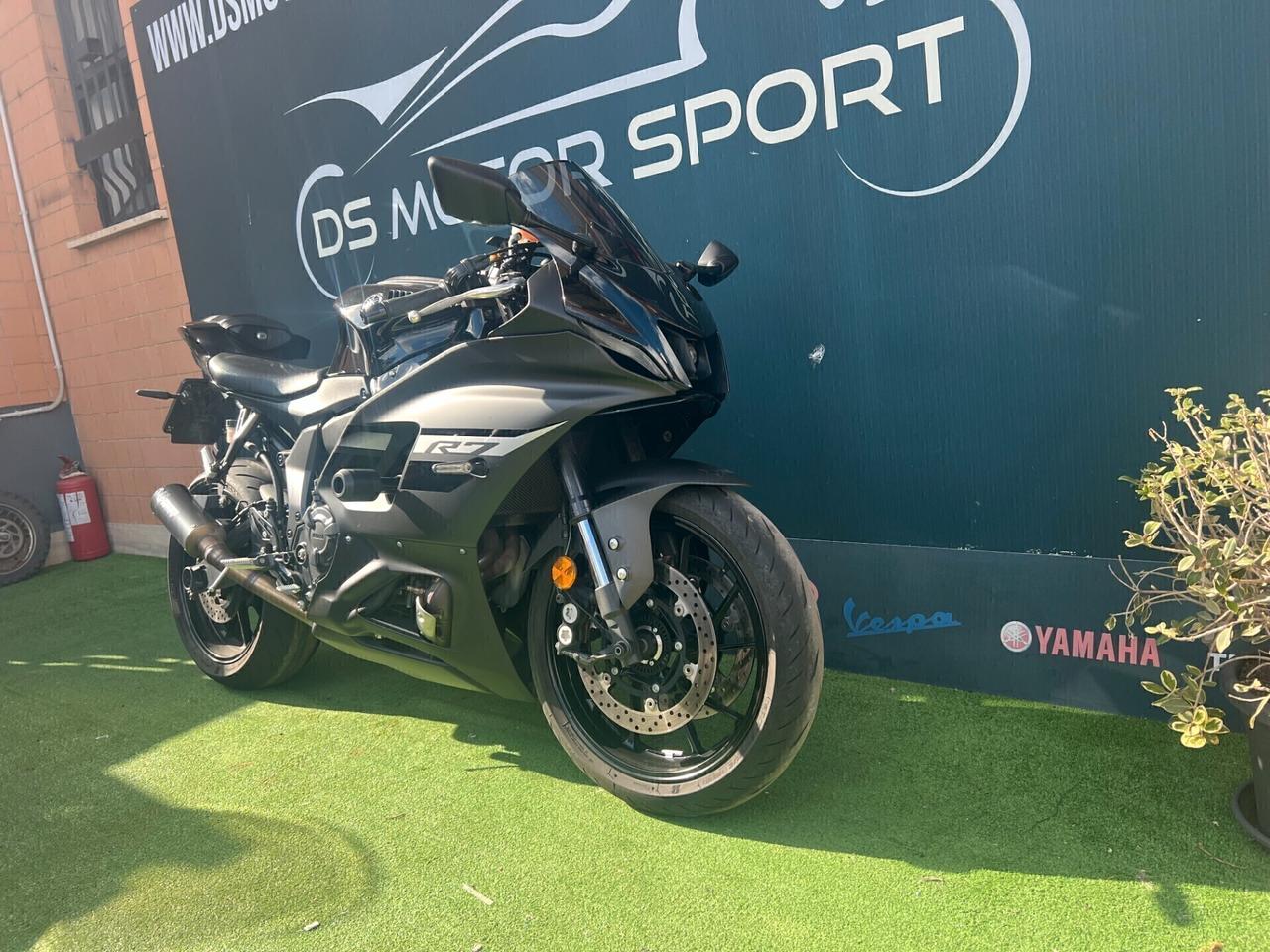 YAMAHA R7 2024 GARANZIA PERMUTE FINANZIAMENTO