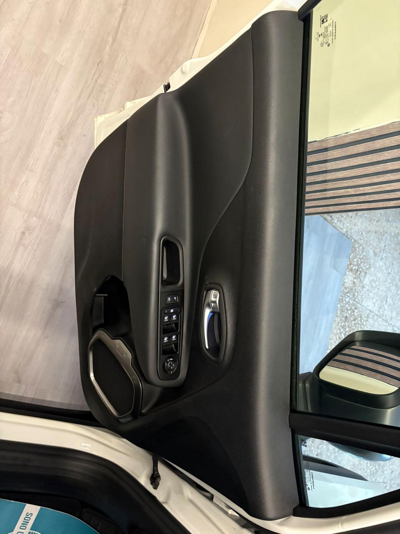 Jeep Renegade 1.6 Mjt DDCT 120 CV Limited Full-LED