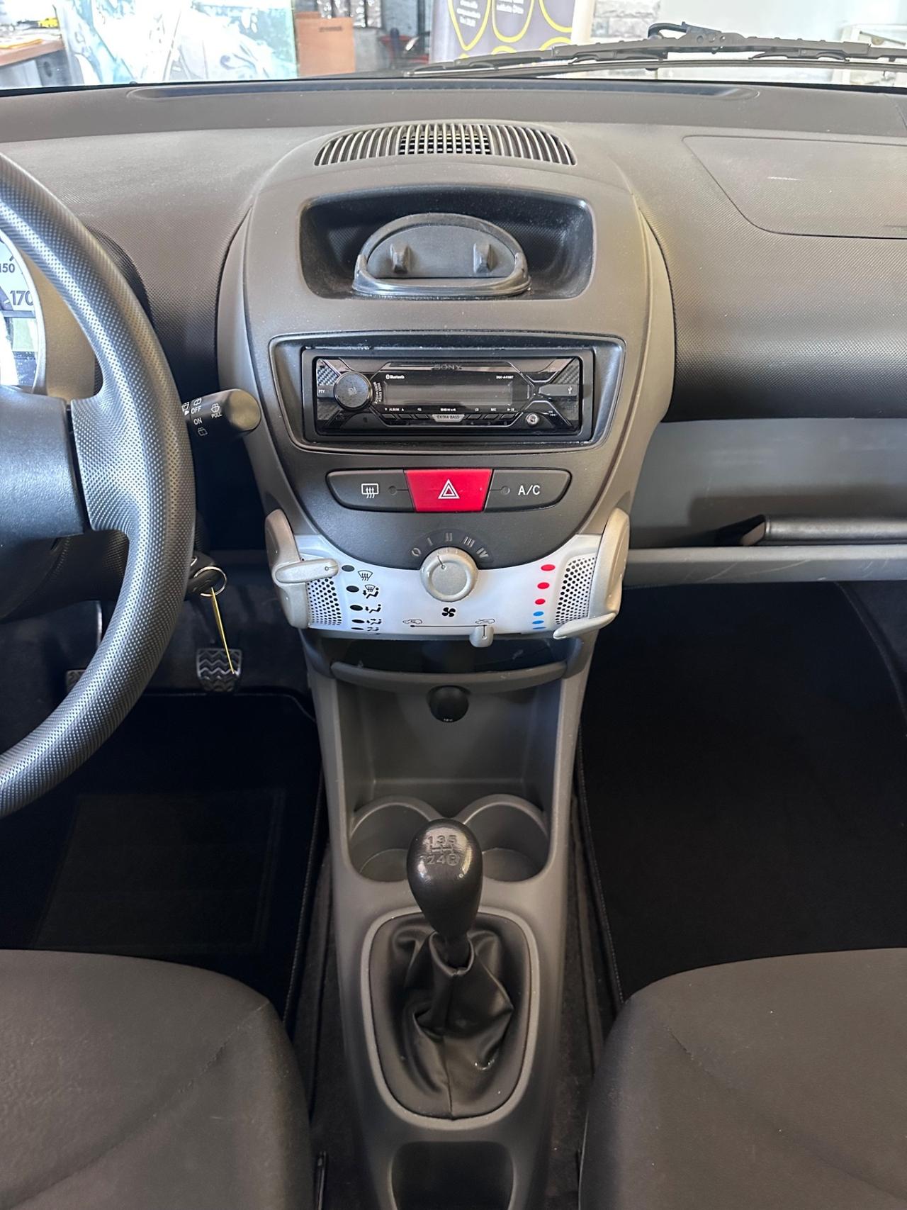 Toyota Aygo 1.0benz. 79.000km