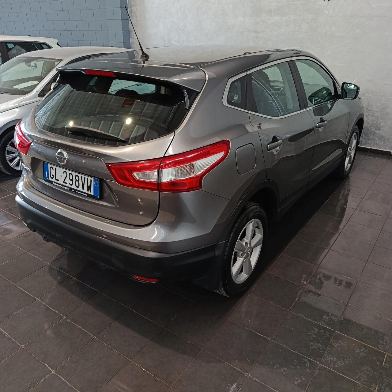 Nissan Qashqai 1.2 BENZINA AUTOMATICA NEOPATENTATI