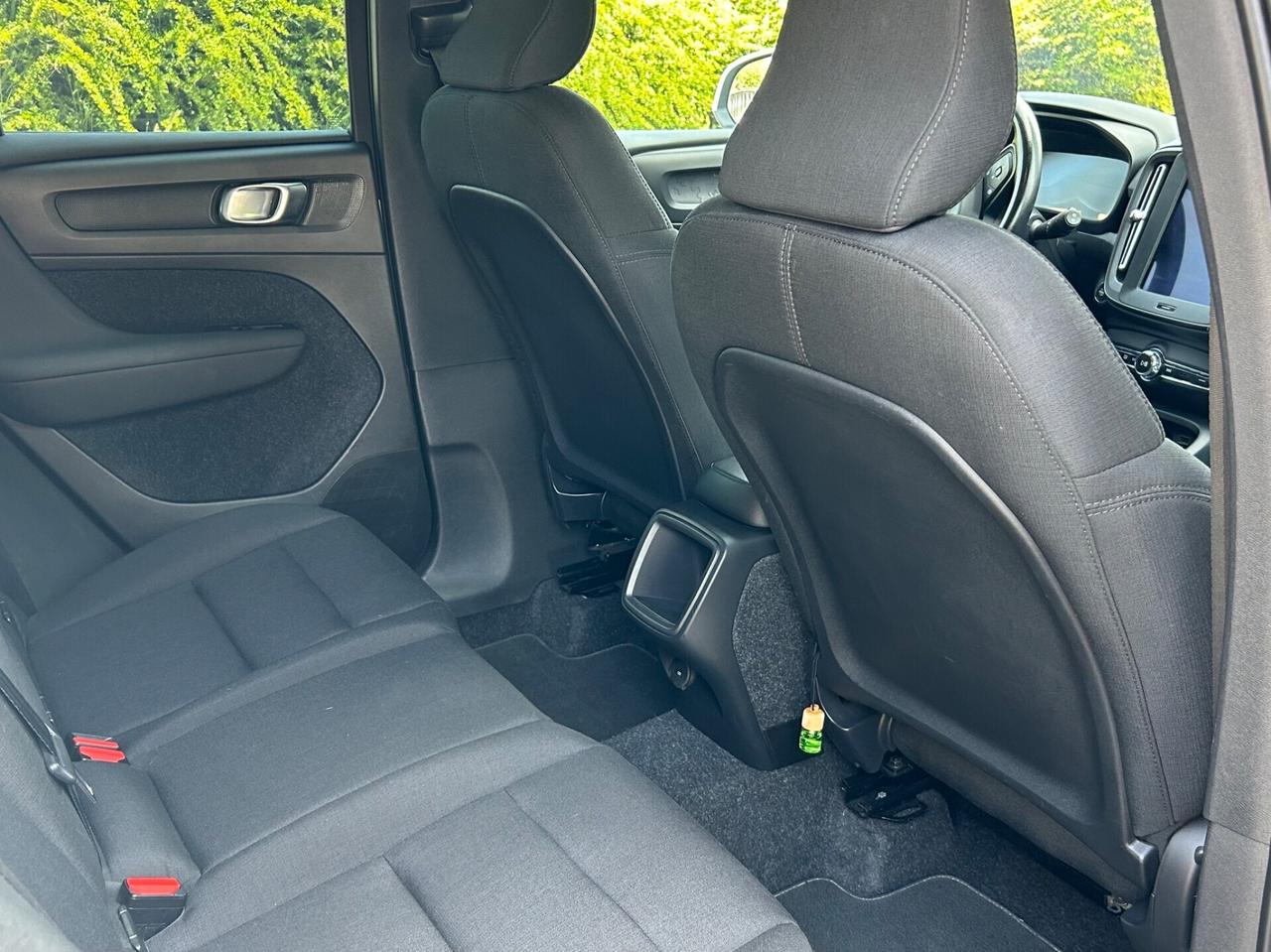 Volvo XC40 2.0 diesel 150 cv D3 R-design