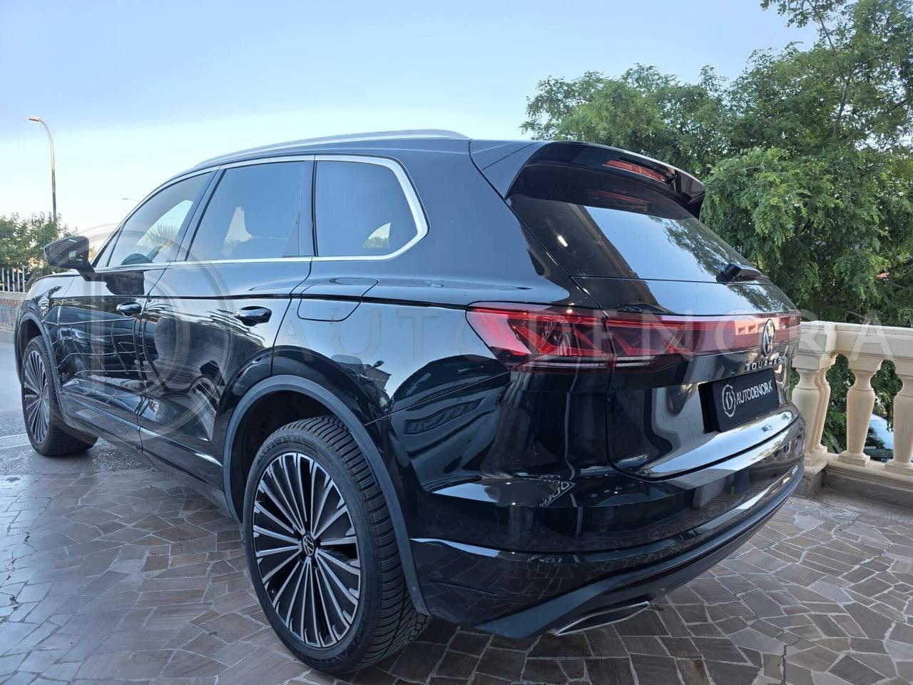 Volkswagen Touareg 3.0 V6 TSI eHybrid Elegance#LED#TETTO#NAVI#COCKPIT#CARPLAY#CAM#AMBIENT LIGHT