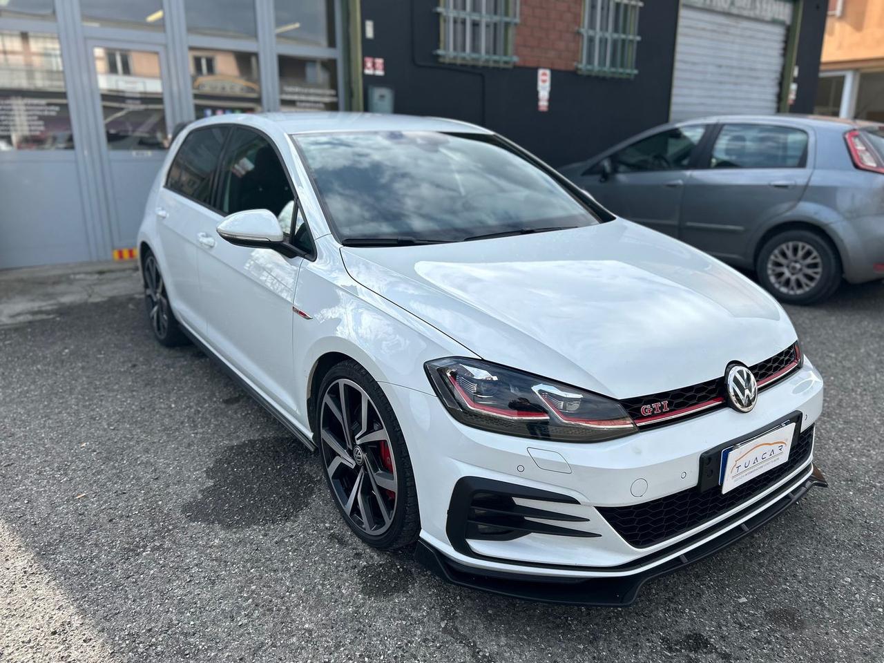 Volkswagen Golf GTI Highline 2.0 TSI GTI Performance