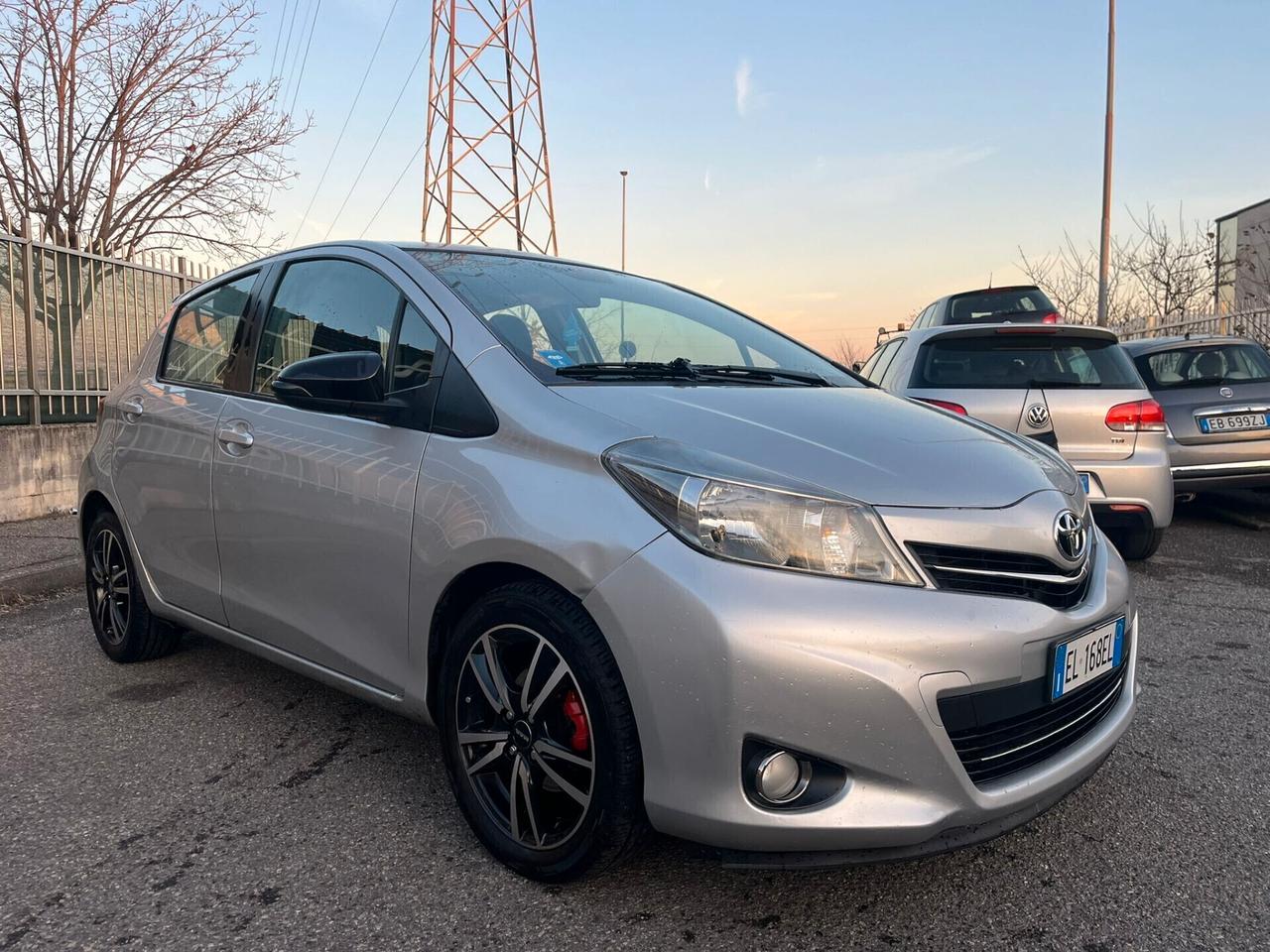 Toyota Yaris 1.4 D-4D Lounge 90CV