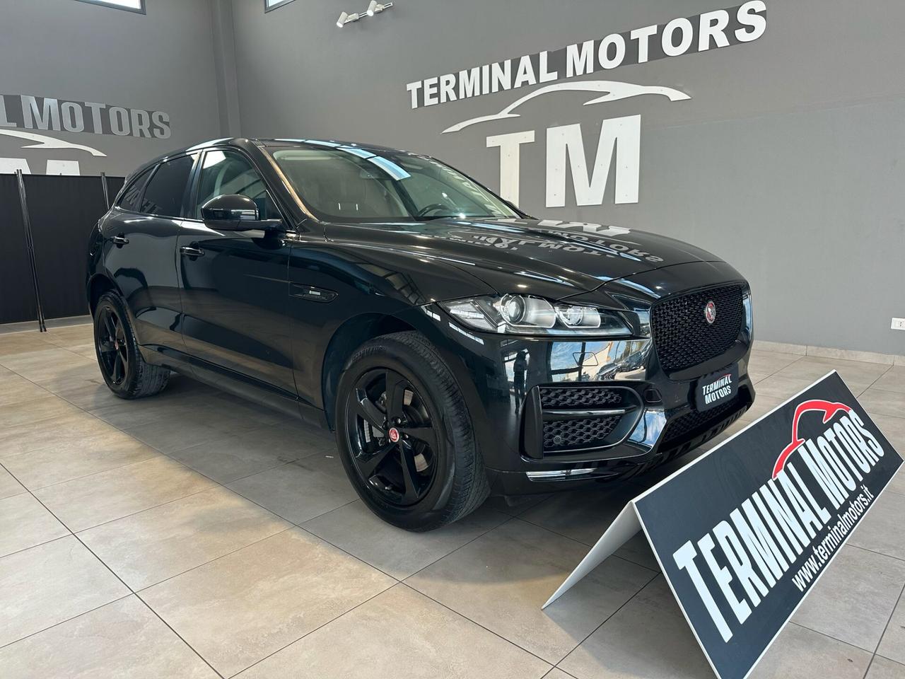 Jaguar F-Pace 2.0 D 180 CV AWD R-Sport