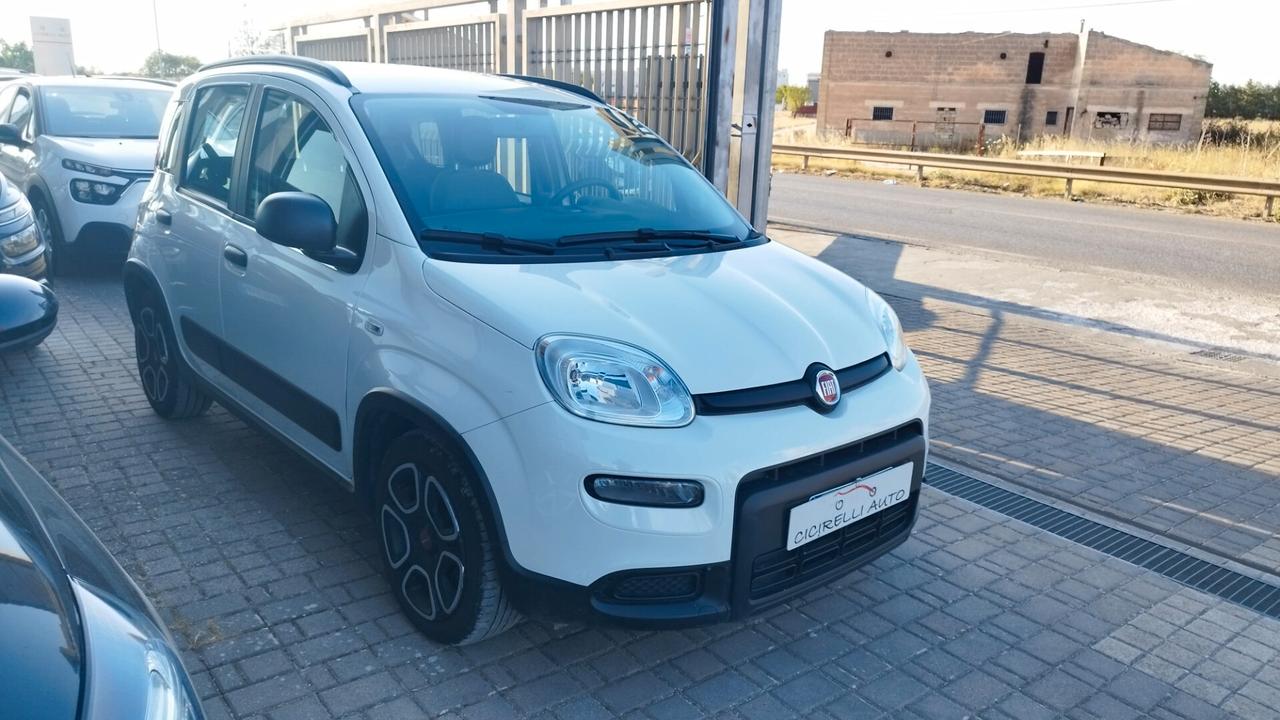 Fiat Panda 1.0 FireFly S&S Hybrid City Cross