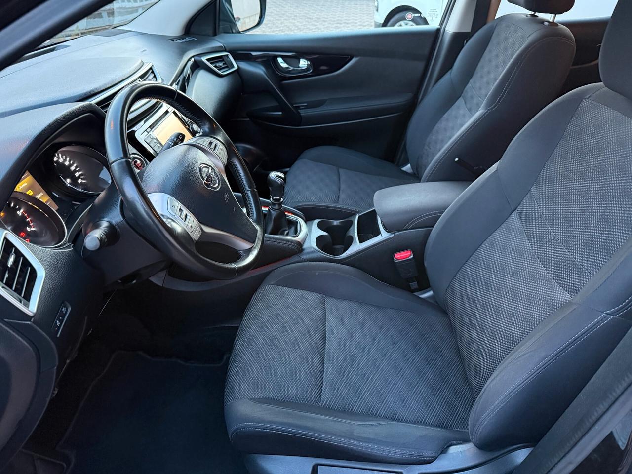 Nissan Qashqai 1.5 dCi Visia Led 4Cam Navi