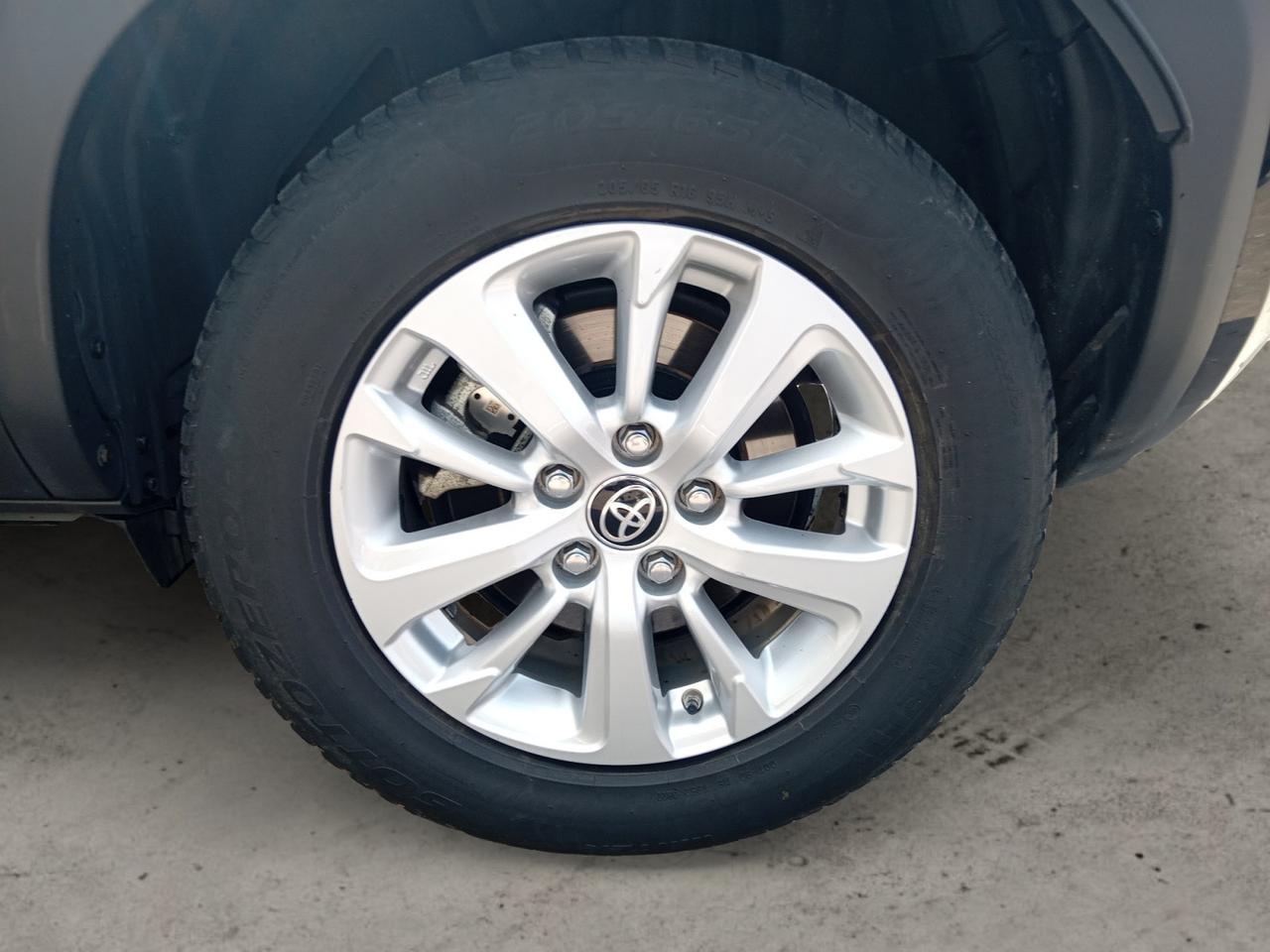 Toyota Yaris Cross 1.5h Business fwd 116cv e-cvt AUTOCARRO N1