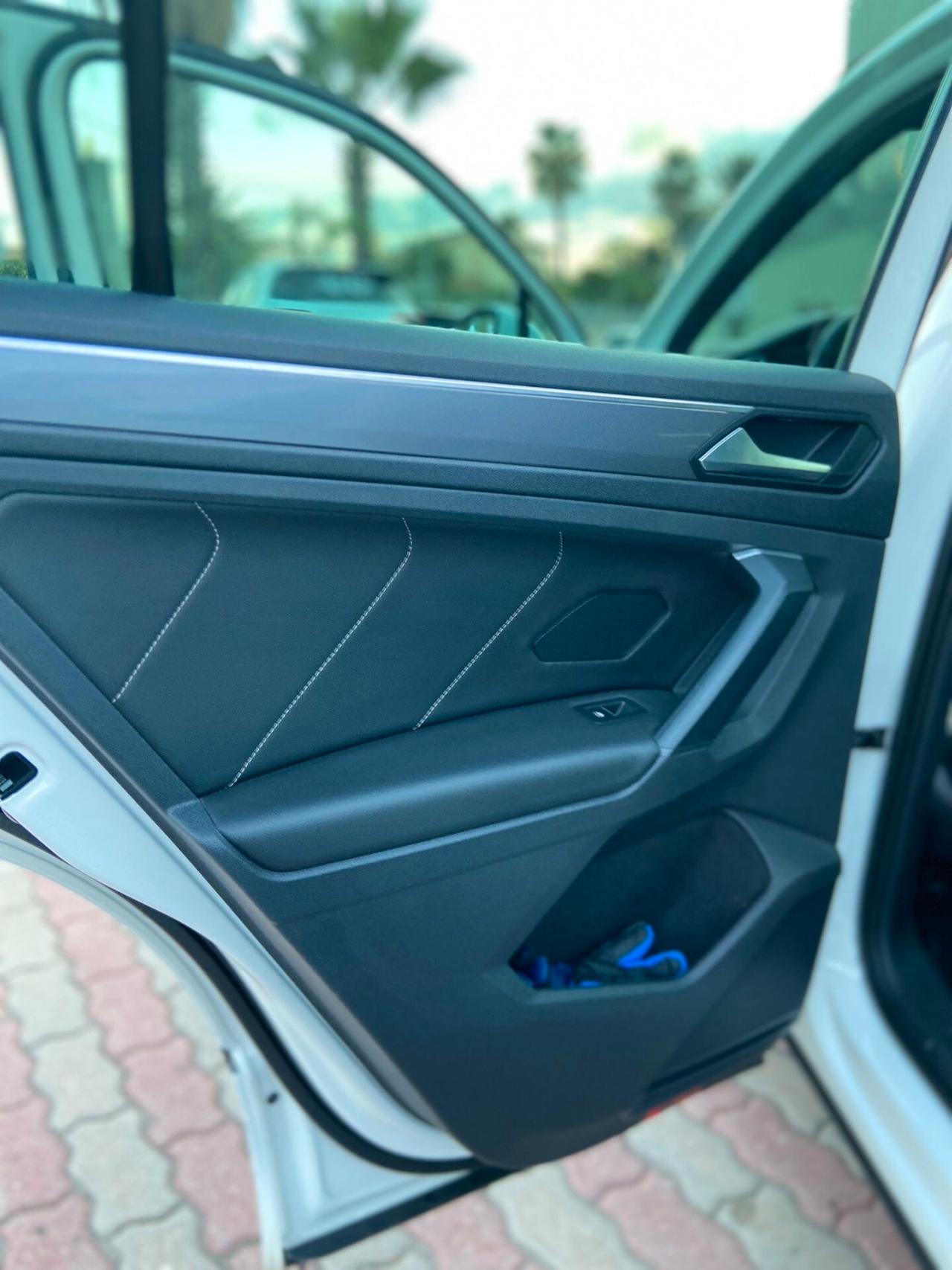 Volkswagen Tiguan 2.0 TDI 190cv DSG R-LINE 4MOTION