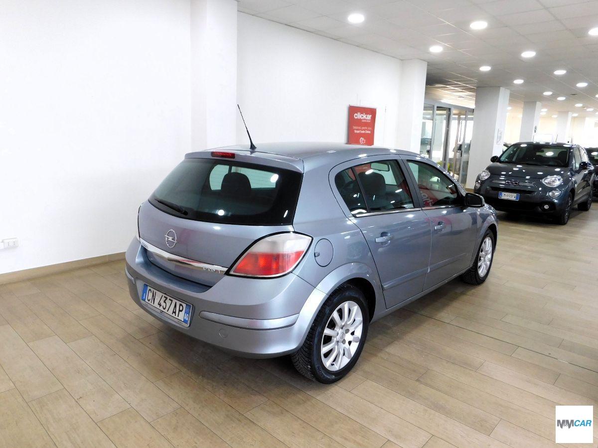 OPEL - Astra - 1.7 16V CDTI 5 porte Elegance