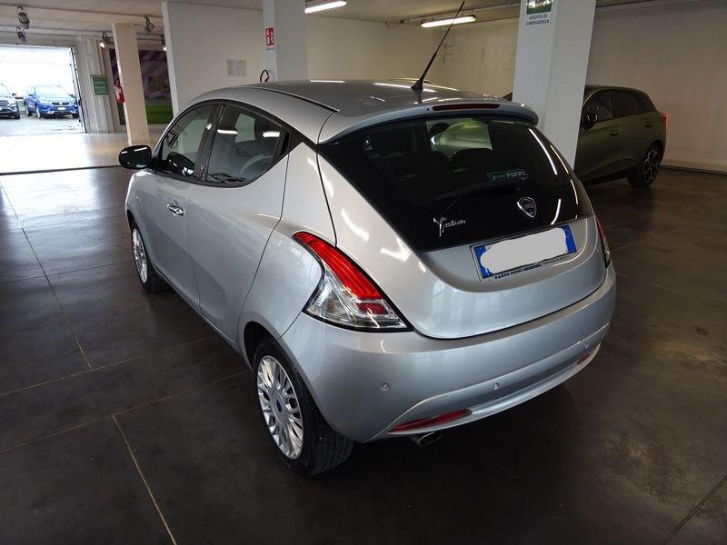 Lancia Ypsilon 1.2 69 CV 5 porte GPL Ecochic Gold