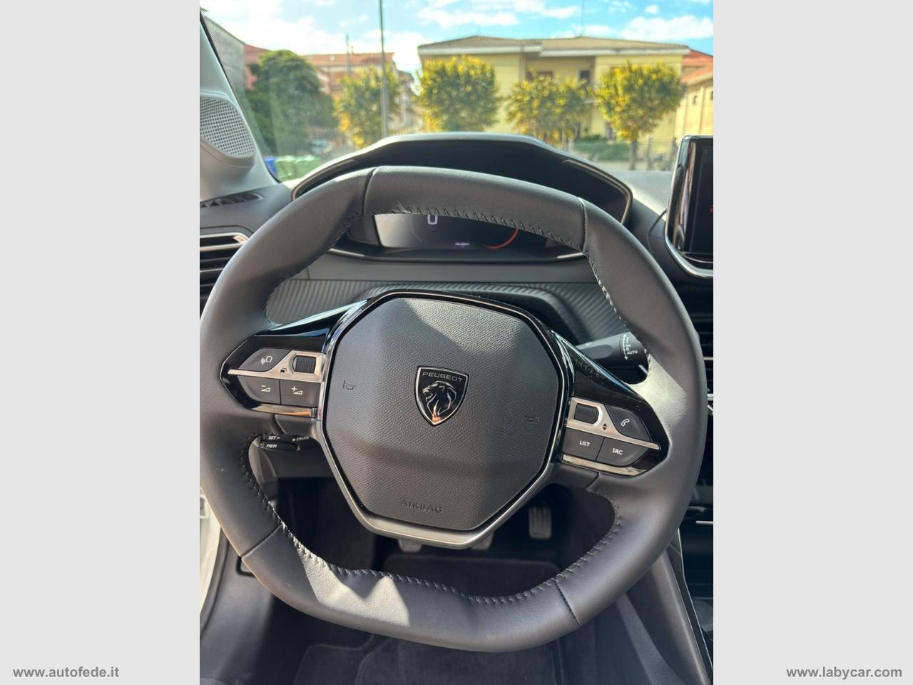 PEUGEOT 208 PureTech 100 S&S 5p. Business