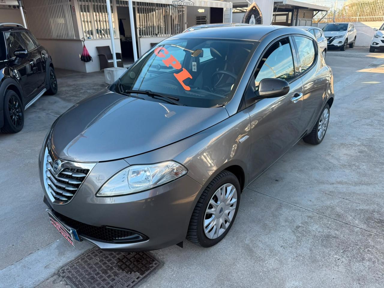 Lancia Ypsilon 1.2 69 CV 5 porte GPL Ecochic Gold