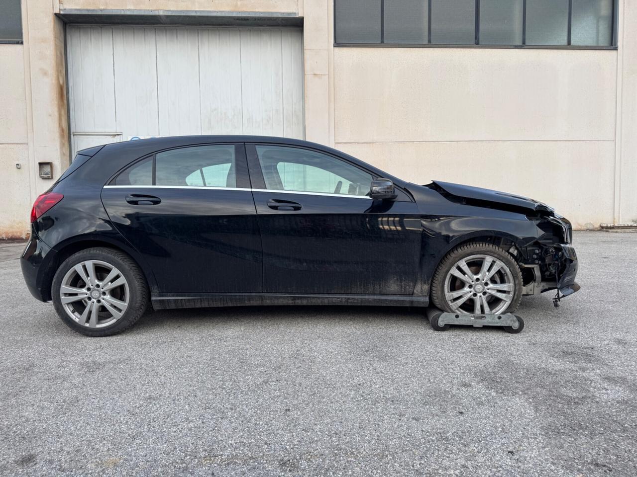 PACCHETTO: Classe A-Bmw 316D. NON SONO VENDIBILE SEPARATAMENTE