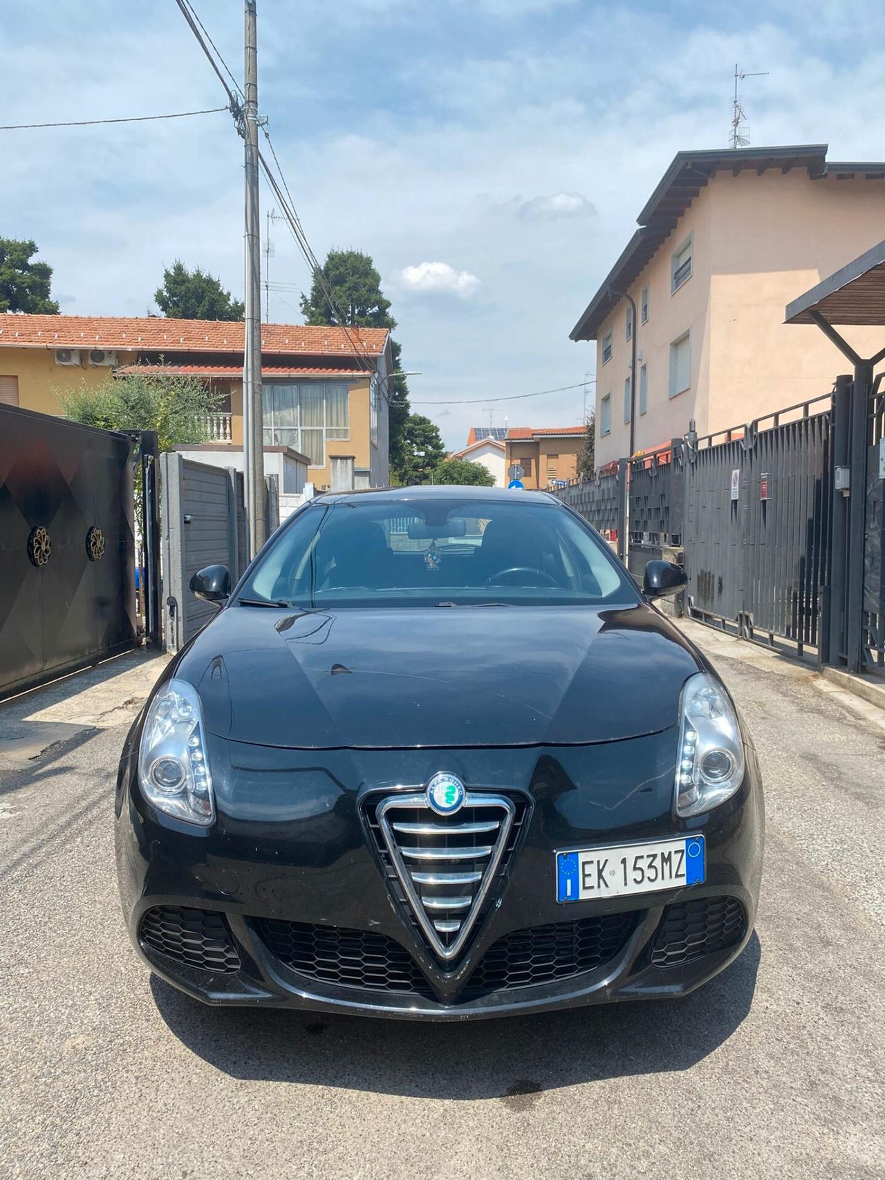 Alfa Romeo Giulietta 2.0 JTDm-2 170 CV Distinctive A SOLI 3.299 EURO