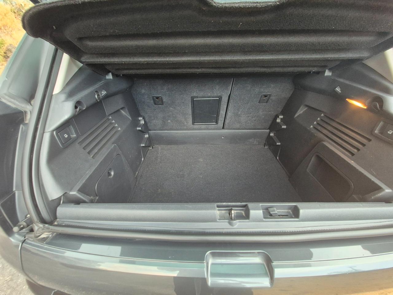 Peugeot 3008 1.6 HDi 115CV Business