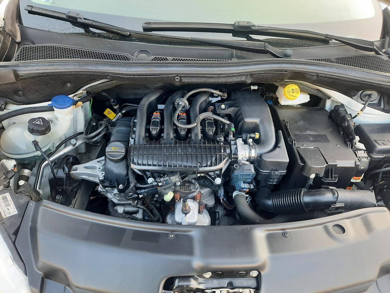 Peugeot 208 PureTech 82 5 porte Allure