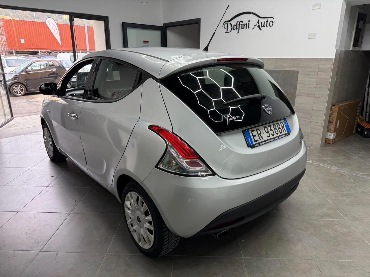Lancia Ypsilon 1.2 69 CV 5 porte GPL Ecochic Platinum