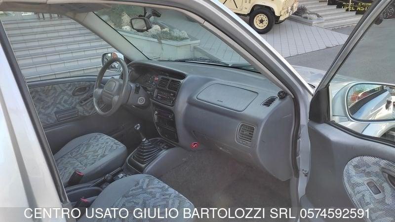 Suzuki Grand Vitara 1.6i 16V cat 3 porte 4x4 (GANCIO TRAINO)