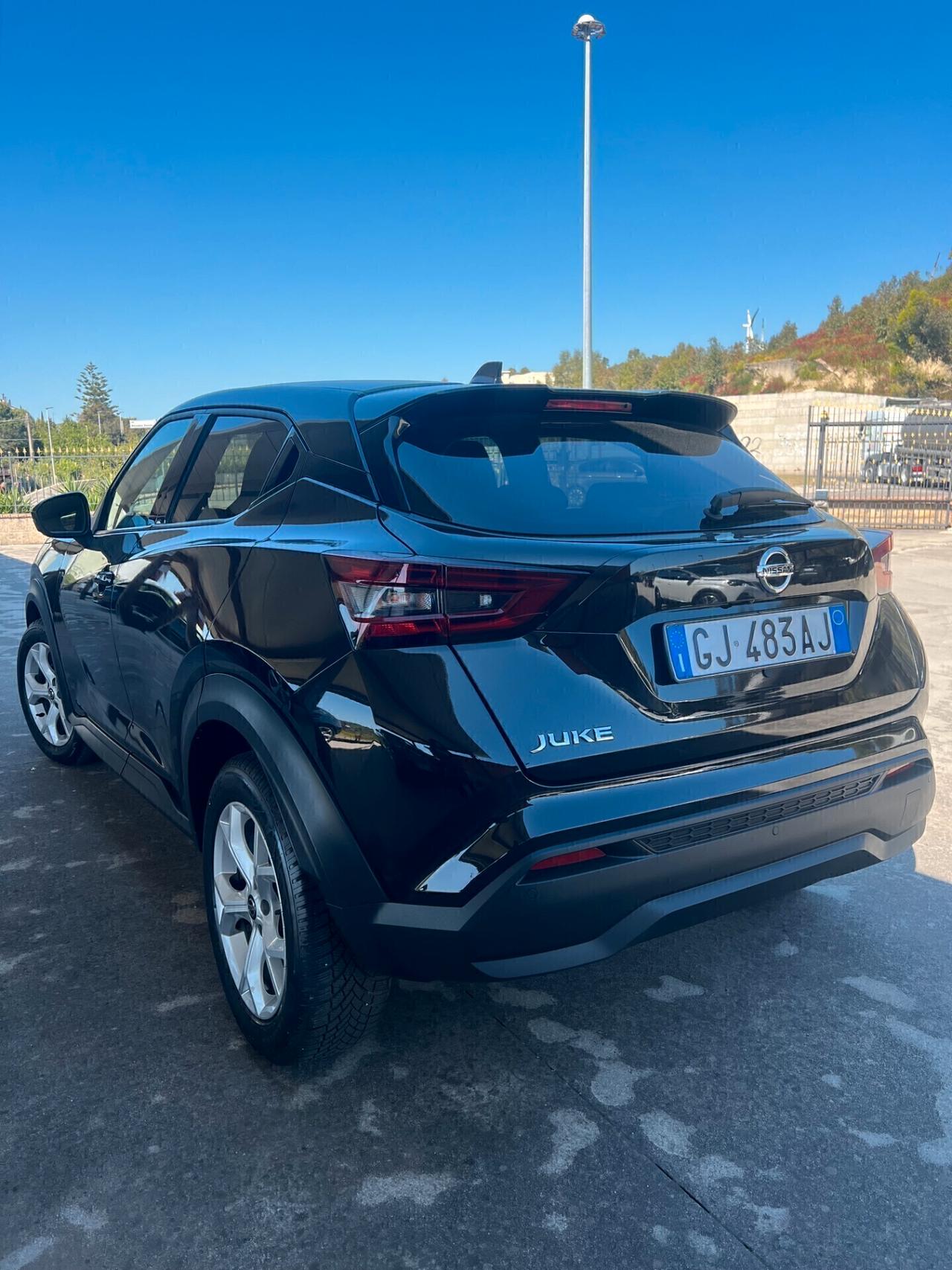 Nissan Juke 1.0 DIG-T 114 CV N-Connecta