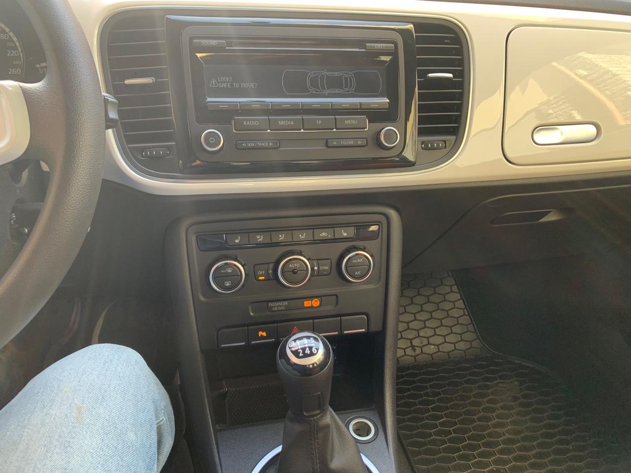 Volkswagen Maggiolino 1.2 TSI Design B 03/2015 km 38000