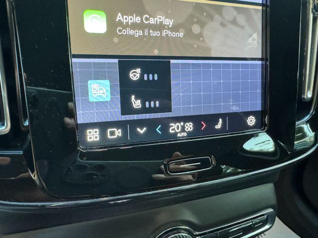VOLVO XC40 B4 AWD automatico Plus Dark MY23