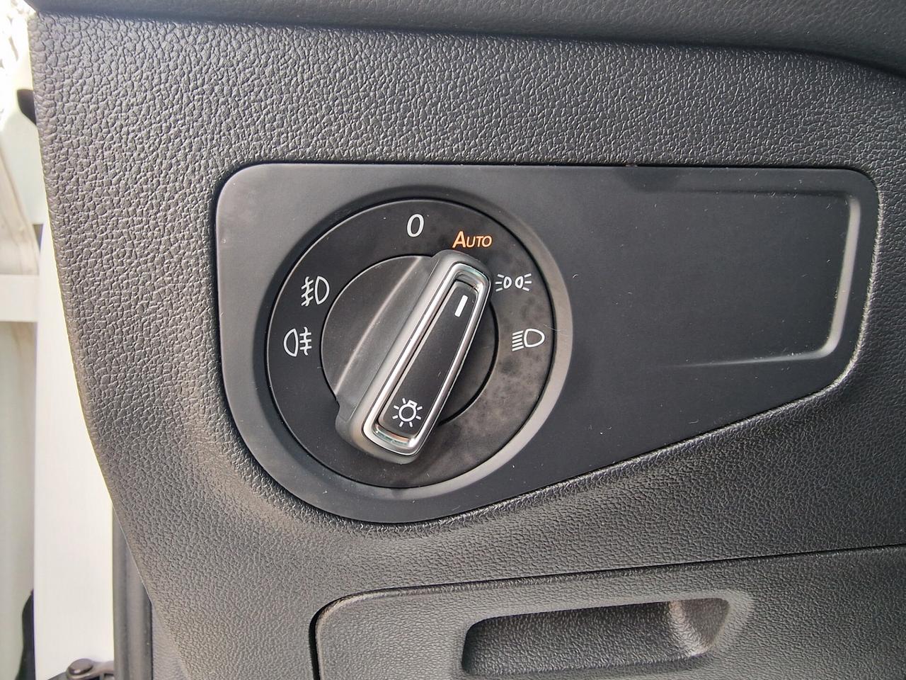 Volkswagen Tiguan 2.0 TDI SCR DSG 4MOTION Business BMT