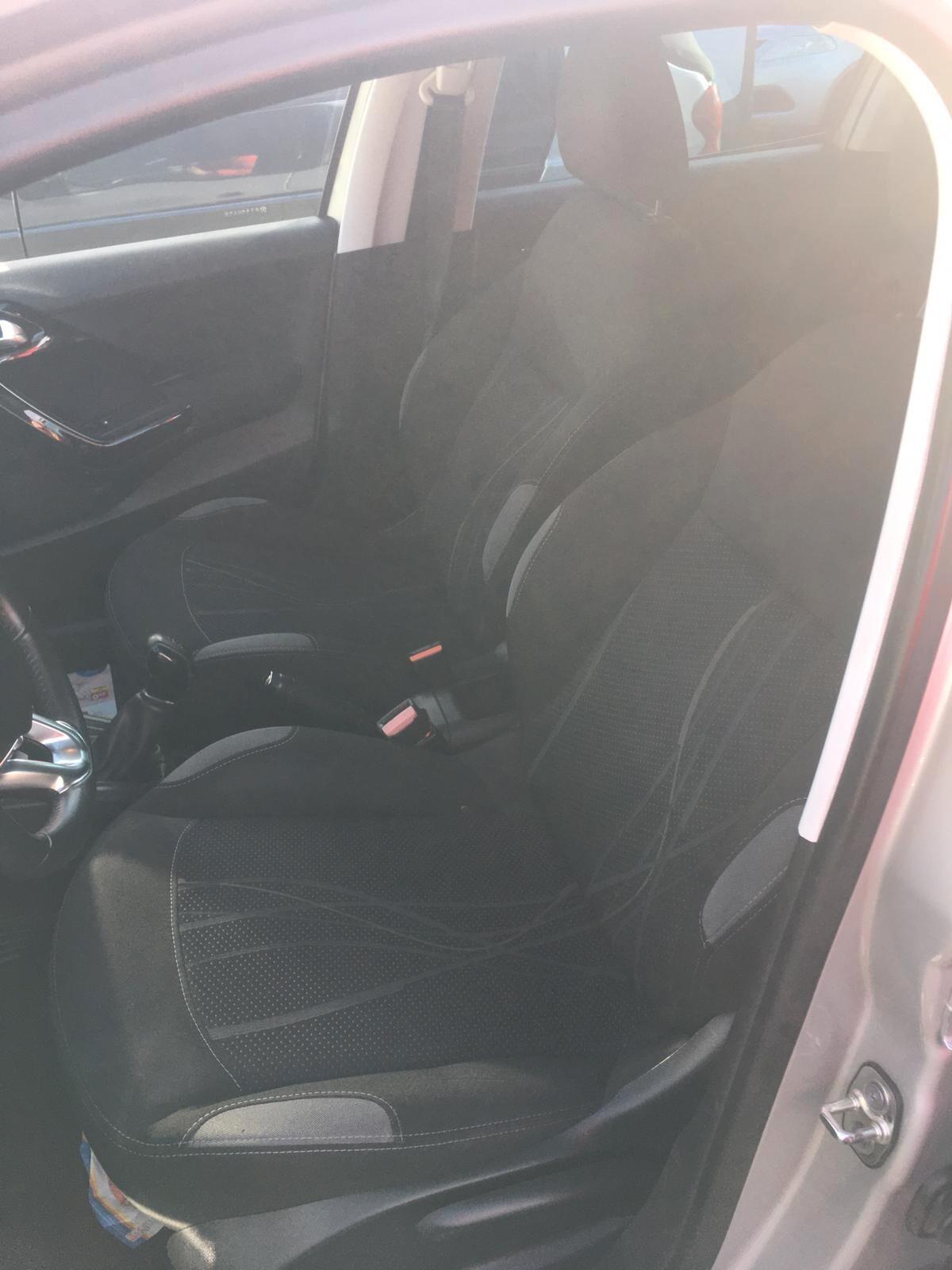 Peugeot 208 1.4 HDi 68 CV 5 porte Active