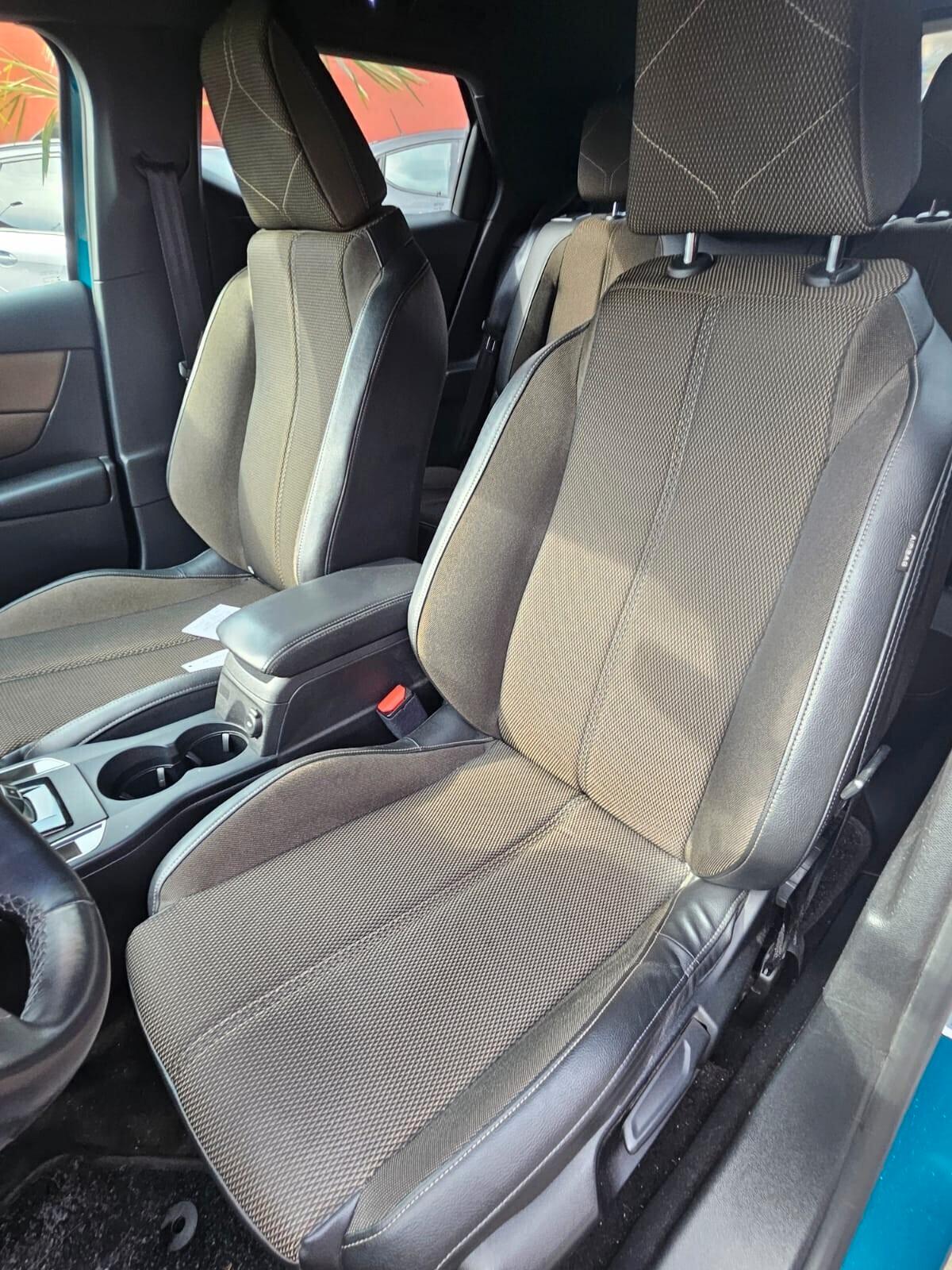 Ds DS3 3 Crossback BlueHDi 130 aut. So Chic