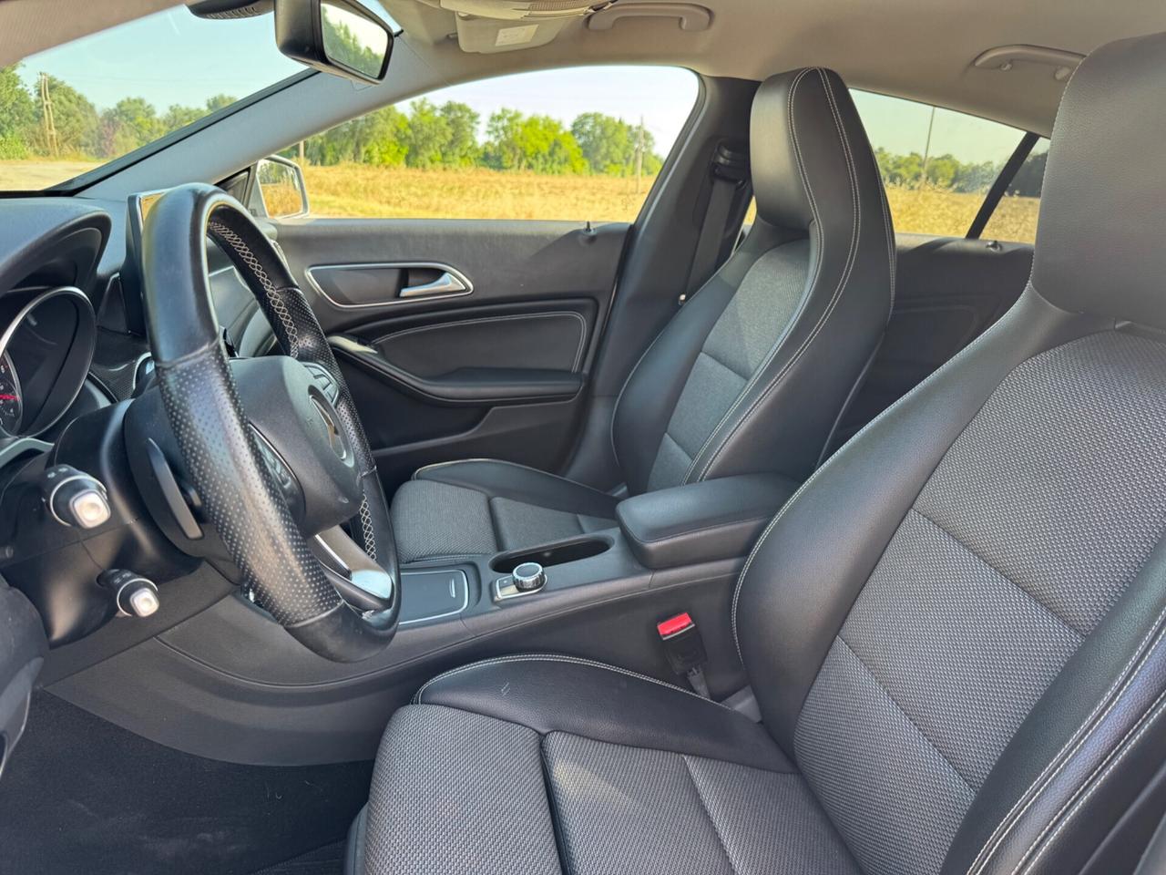 Mercedes-benz CLA 200 CLA 200 d S.W. Automatic Business