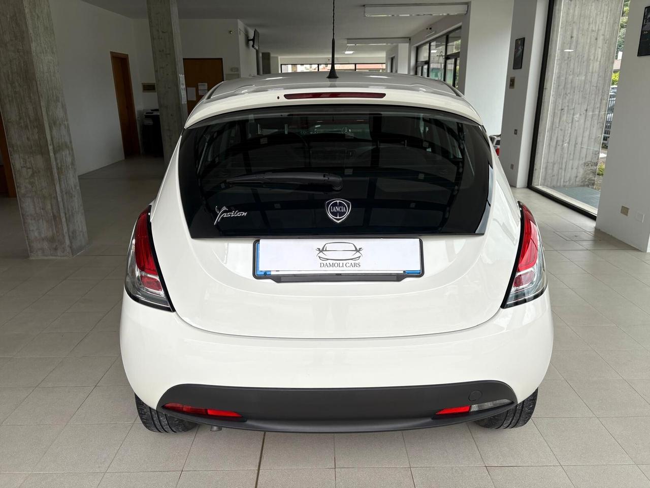 Lancia Ypsilon LANCIA YPSILON 1.2 69CV 5 PORTE - ELEFANTINO BLU
