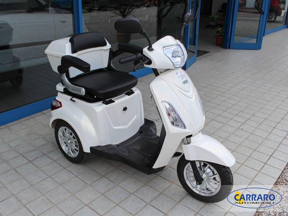 Scooter Elettrico Senza Patente freedom tre
