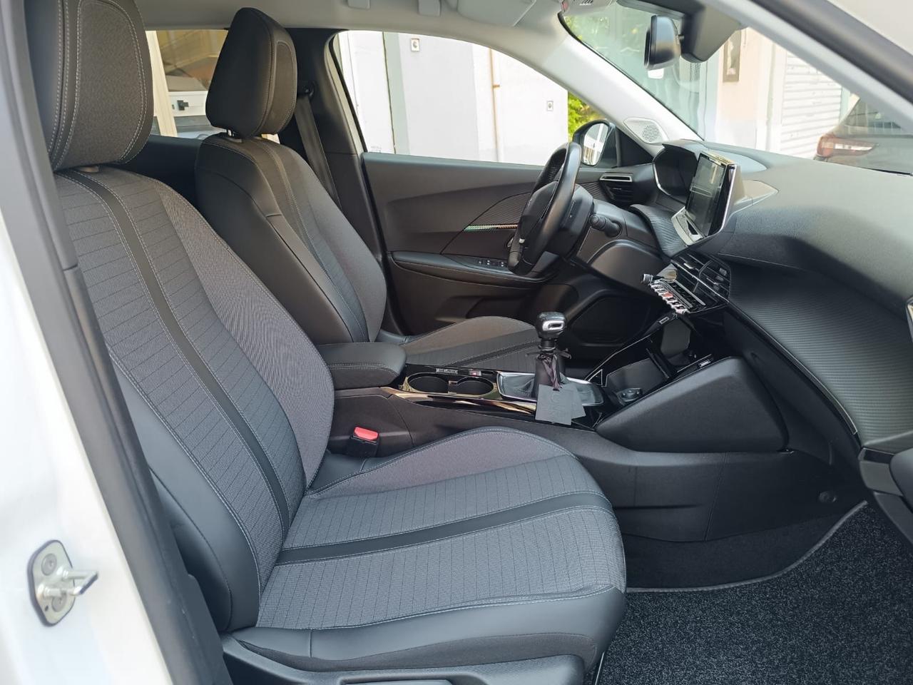 Peugeot 2008 BlueHDi 110 S&S Allure Pack