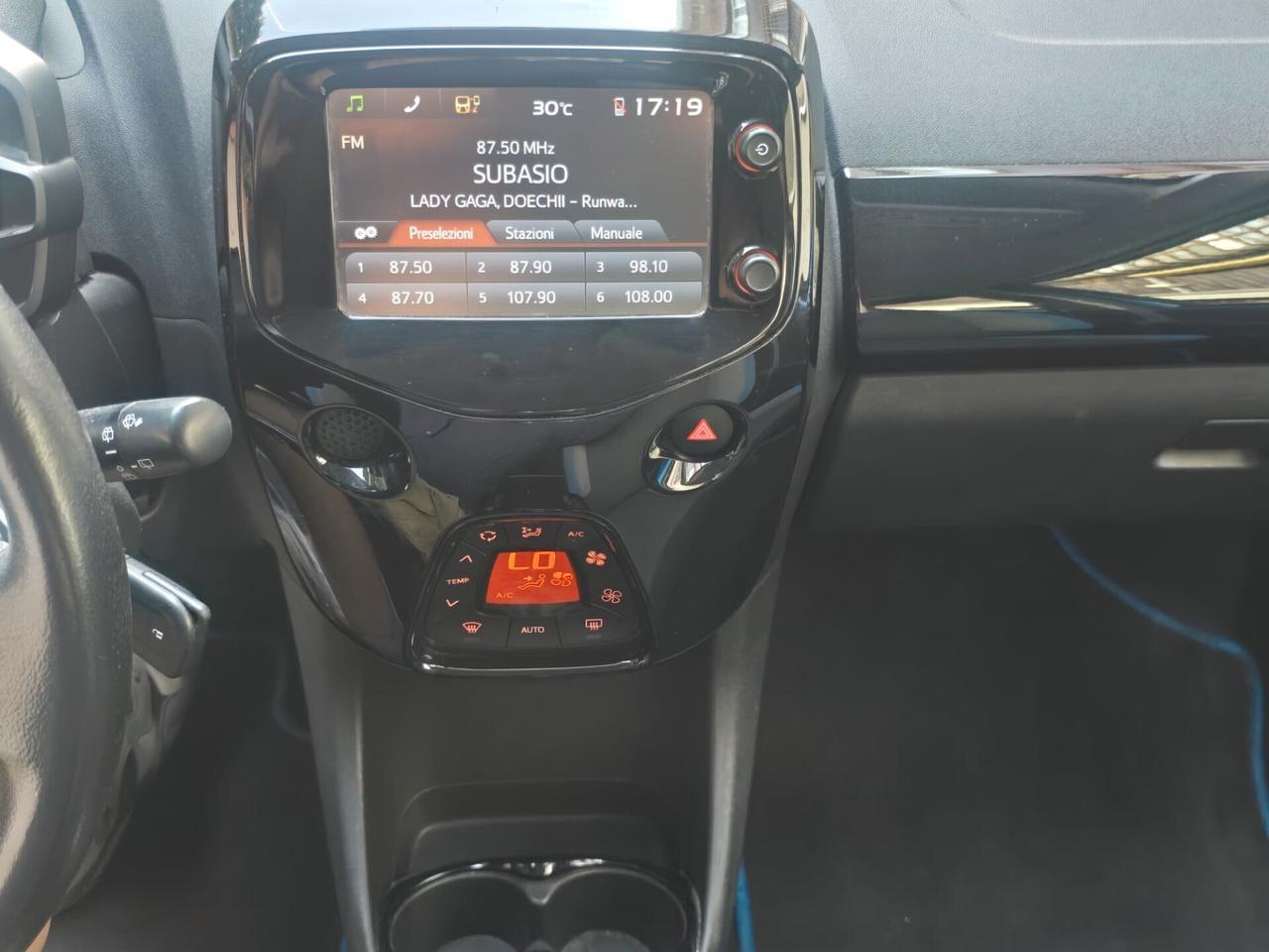 Toyota Aygo 1.0 VVT-i 69 CV 3 porte x-play MMT - FRIZIONE NUOVA...!!!!!