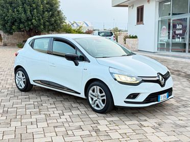 Renault Clio dCi 8V 75 CV 5 porte Moschino Life