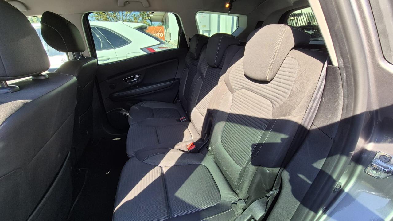 Renault Grand Scenic TCe 140 CV EDC FAP Intens