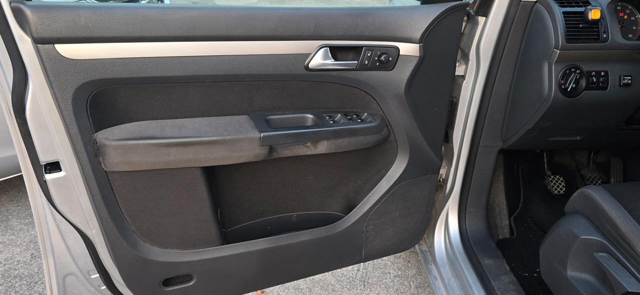 Volkswagen Touran 1.6 Trendline Bifuel G