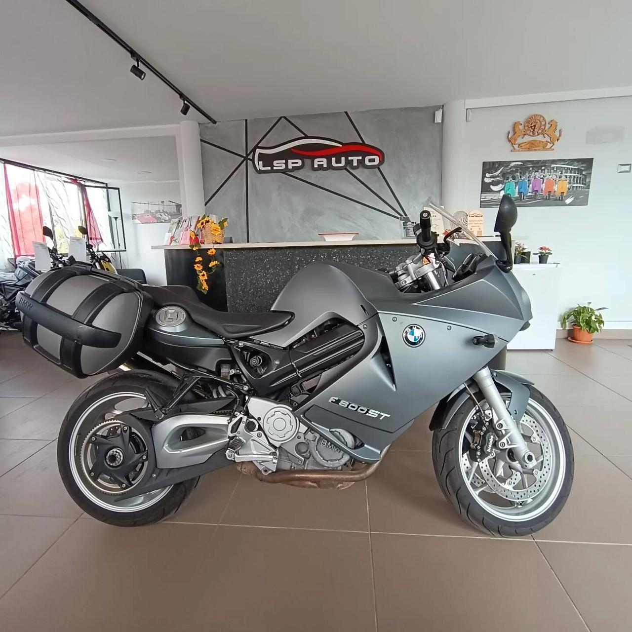 Bmw F 800 ST SOLI 2.990€