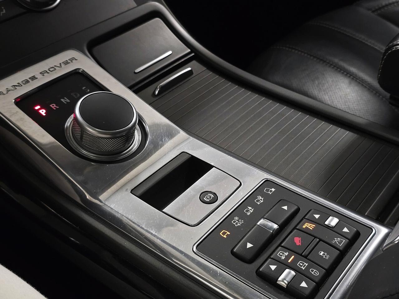 3.0 SDV6 HSE 256CV FULL BLACK_TETTO_SERVICE_GANCIO