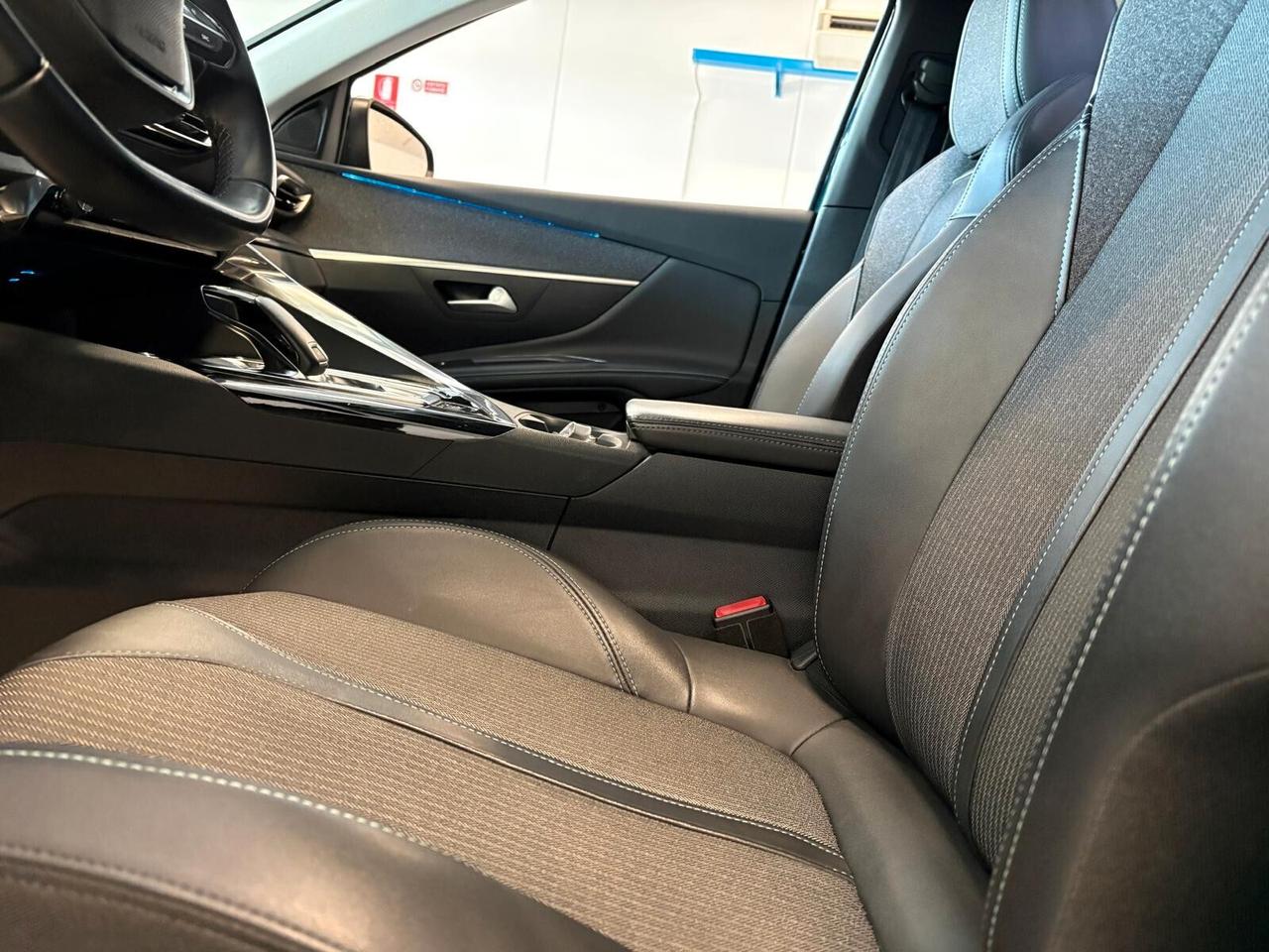 Peugeot 5008 ALLURE PACK BlueHDi 130 EAT8 7 posti SPOTICAR
