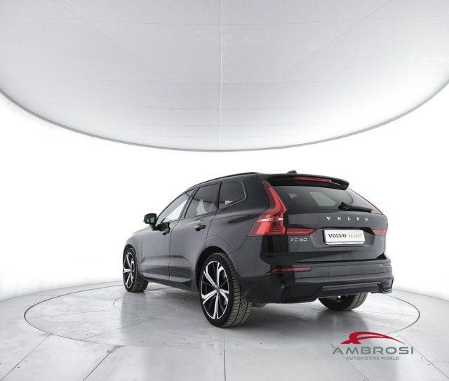 VOLVO XC60 B5 AWD automatico Ultimate Dark