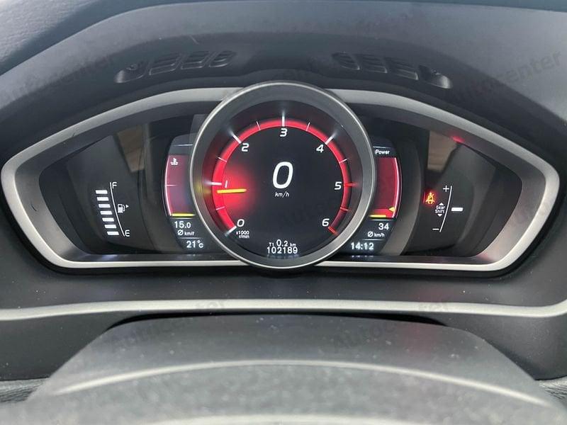 Volvo V40 V40 D2 R DESIGN MOMENTUM