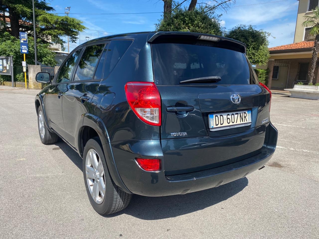 Toyota RAV 4 RAV4 2.2 D-4D 177 CV Luxury