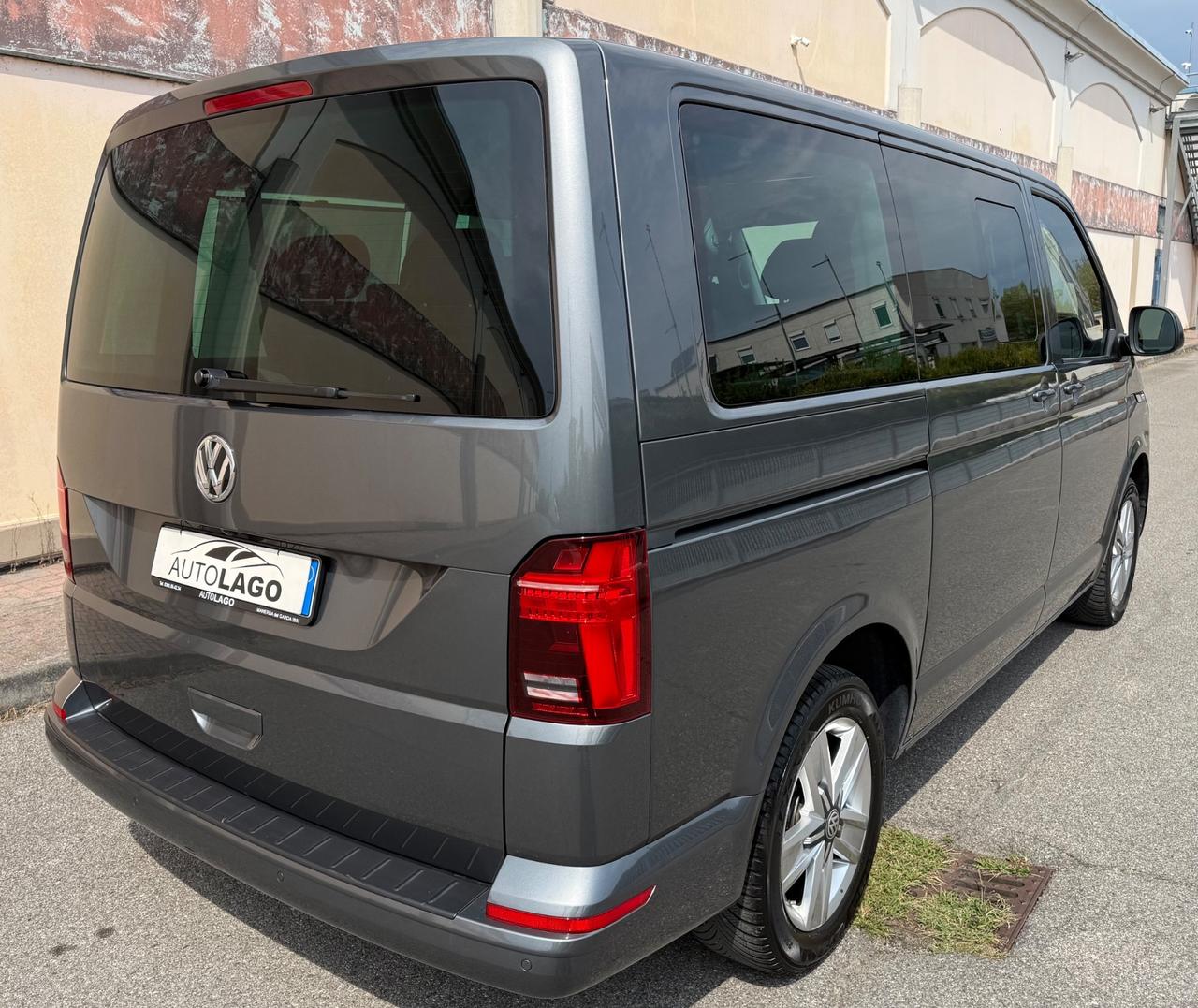 Volkswagen Caravelle 2.0 TDI 150CV DSG Cruise 9Posti