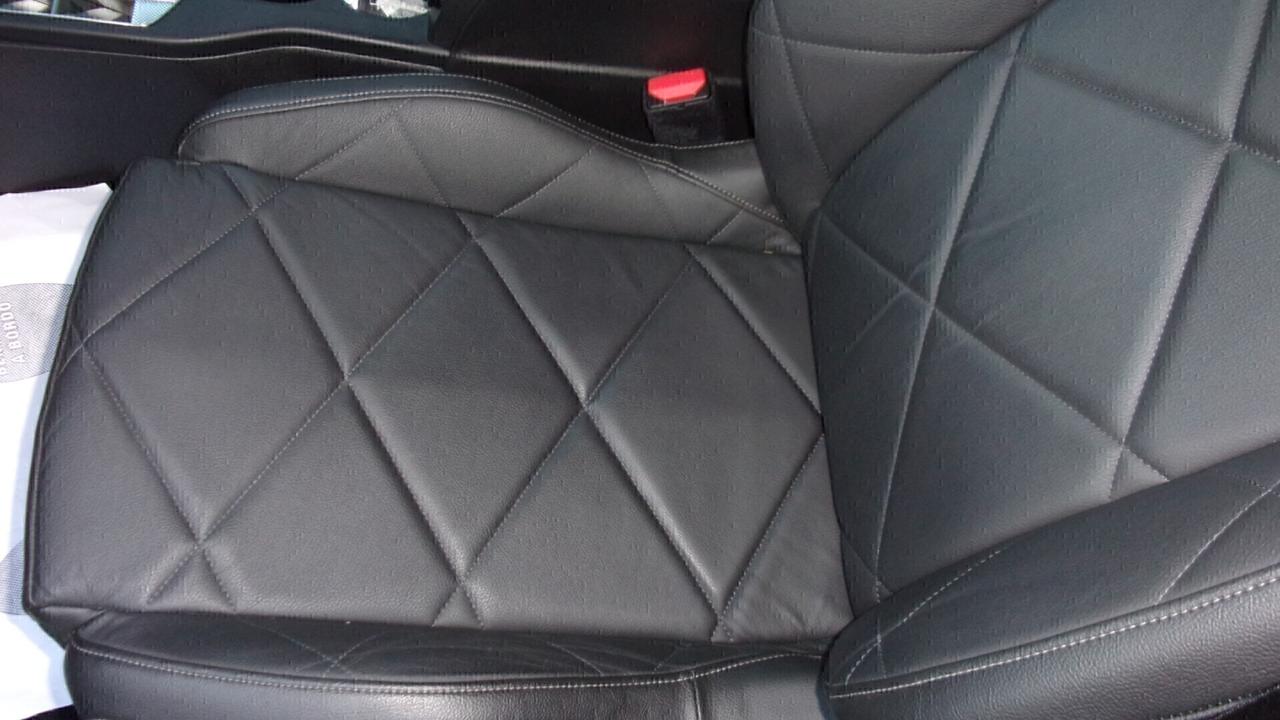 Ds DS3 3 Crossback BlueHDi 110 Toits de Paris