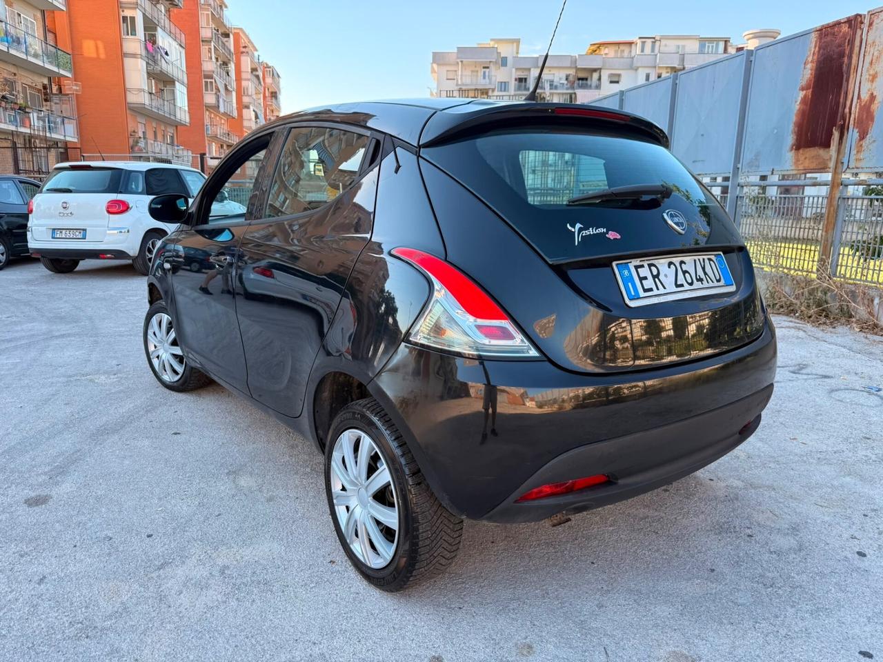 Lancia Ypsilon 0.9 TwinAir Metano 85 CV Full Ottima 2014