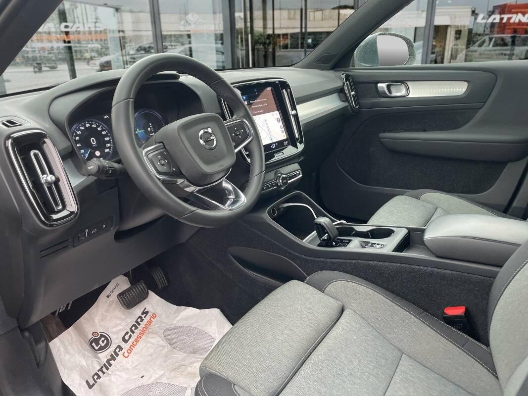 Volvo XC40 1.5 t4 recharge phev con CarPlay