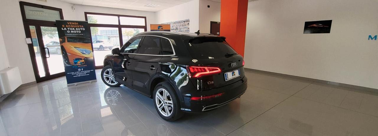 BELLISSIMA AUDI Q5 40 TDI S-LINE PLUS QUATTRO 190CV S-TRONIC-TENUTA CON MOLTISSIMA CURA-PERFETTA IN TUTTO-COME NUOVA-GARANZIA UFFICIALE AUDI FINO AL 10/2026 PIÙ GARANZIA M-M MOTORS FINO AD OTTOBRE 2027.